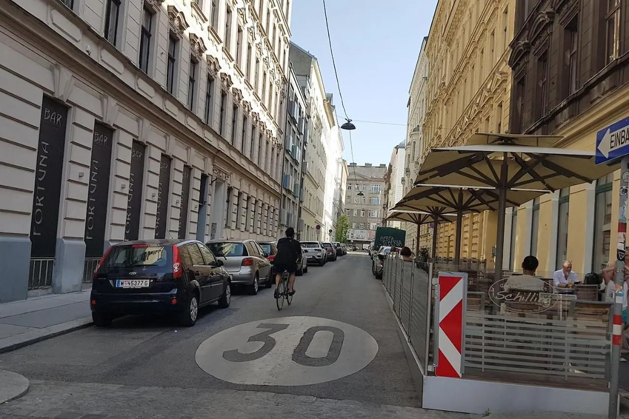 Cosy 3 Room Viennese Flat - 10Min To City Center 0*, Viena